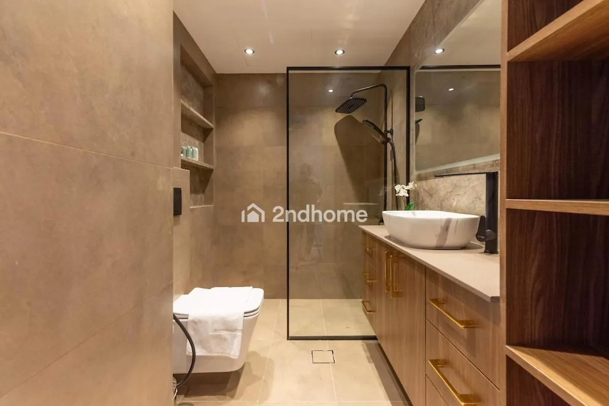 Stylish 2Bedroom In Difc Dubai Newly Furnished 0*,  아랍에미리트